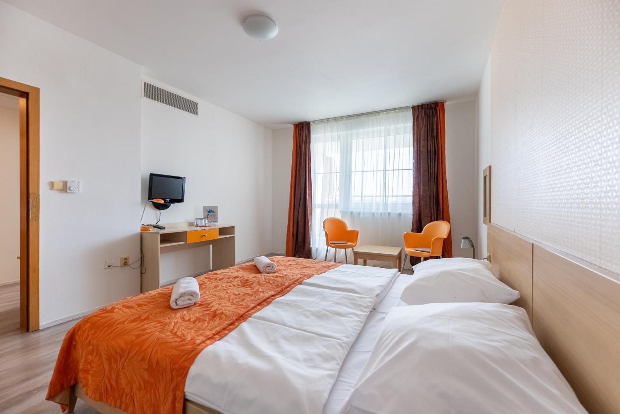 Hotel&Park Divoká Voda Bratislava Exterior foto